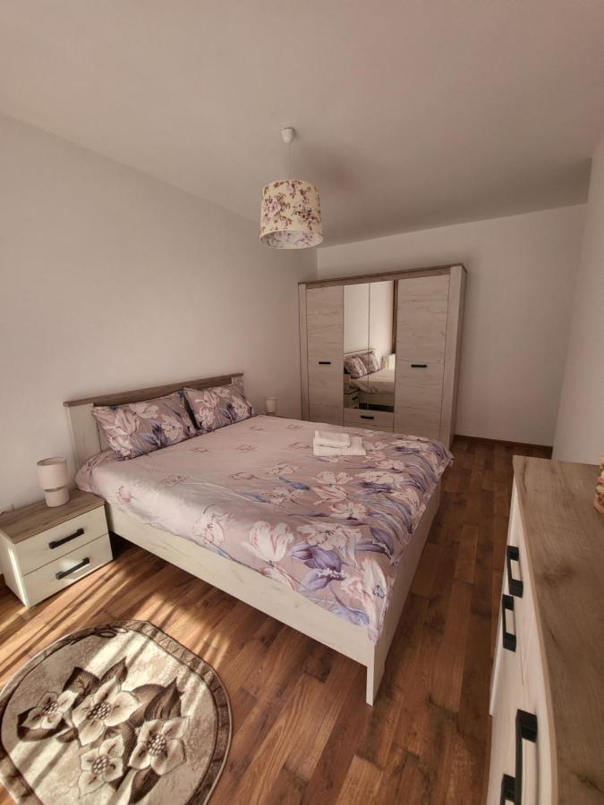 Apartament C&L Brasov Exterior photo
